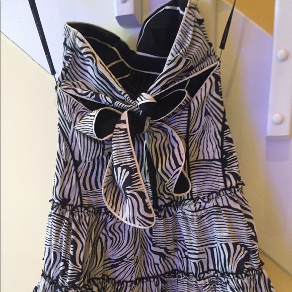 **SOLD**Bebe Reversible Strapless Dress - Picture 12 of 15